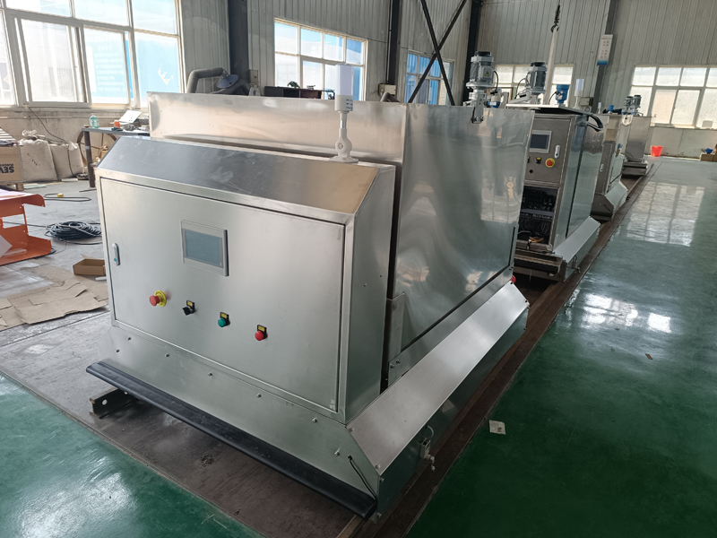 不銹鋼加料RGV軌道車(chē)